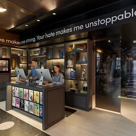 ペスターナ Cr7 4* リスボン